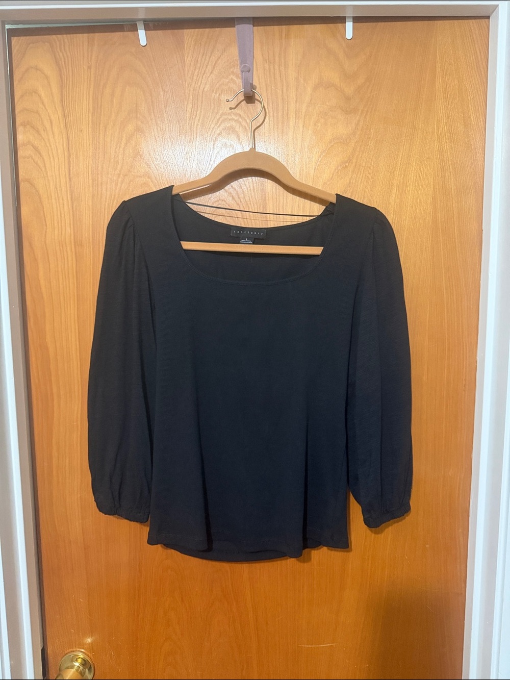 Sanctuary Black Scoop-Neck Puff Sleeve Top